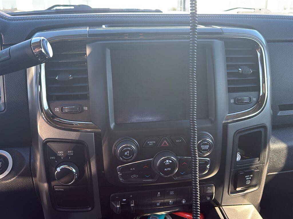 Used 2018 RAM 2500 Laramie w/ Sport Appearance Group AWD/4WD image 5