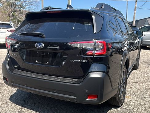 Used 2023 Subaru Outback Onyx Edition AWD/4WD image 7