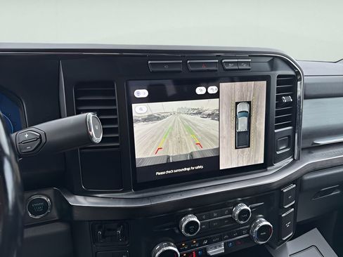 Used 2023 Ford F350 Lariat w/ Chrome Package image 24