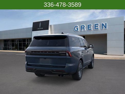 New 2025 Lincoln Navigator Reserve image 8