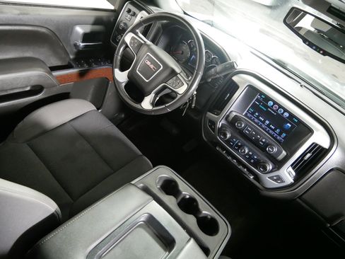 Used 2017 GMC Sierra 1500 SLE w/ SLE Value Package image 9