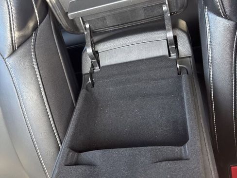 Used 2023 Jeep Grand Cherokee Limited image 23