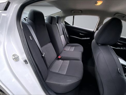 Used 2023 Nissan Sentra SV FWD image 24