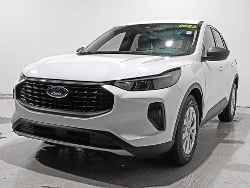 Used 2023 Ford Escape Active FWD image 3