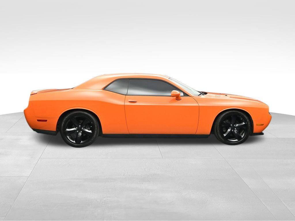Used 2014 Dodge Challenger R/T Plus RWD image 6
