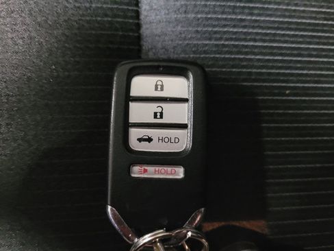 Used 2018 Honda Accord Sport image 32