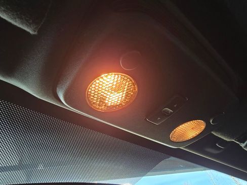 Used 2009 Ford Mustang V6 image 29