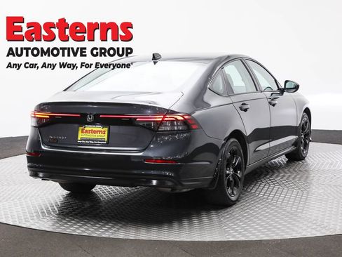 Used 2025 Honda Accord SE image 5