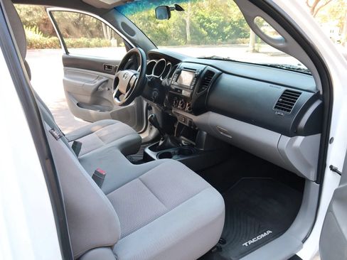 Used 2013 Toyota Tacoma 2WD Regular Cab image 17