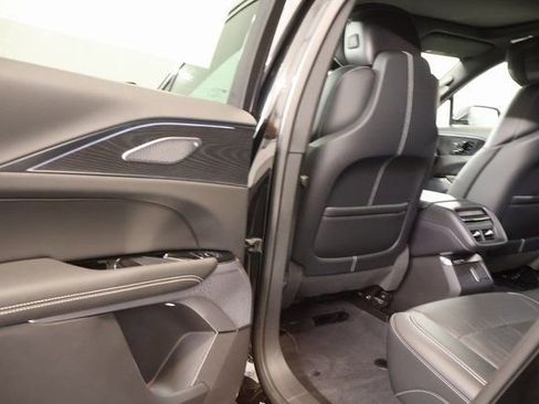 New 2026 Cadillac Lyriq Signature Luxury image 24