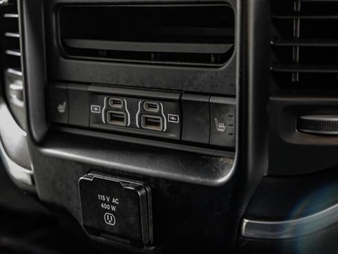 Used 2026 RAM 3500 Laramie AWD/4WD image 32