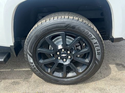 Used 2019 Chevrolet Colorado LT w/ Colorado RST Special Edition AWD/4WD image 10