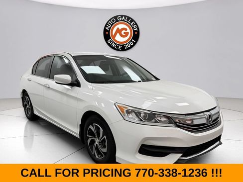 Used 2017 Honda Accord LX image 1
