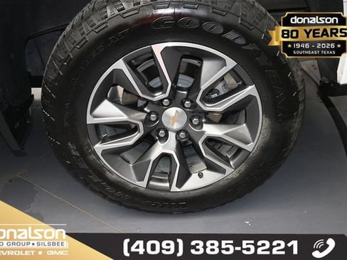 Used 2025 Chevrolet Silverado 1500 LT AWD/4WD image 13