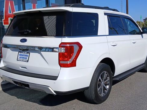 Used 2019 Ford Expedition XLT w/ Equipment Group 201A image 7