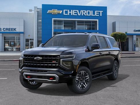 New 2026 Chevrolet Suburban Z71 w/ Comfort Package AWD/4WD image 7