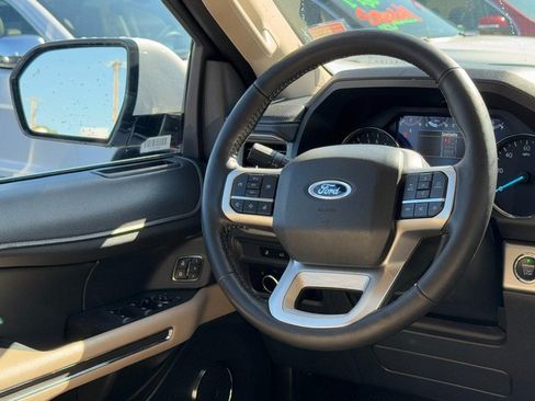 Used 2024 Ford Expedition Max XLT AWD/4WD image 13