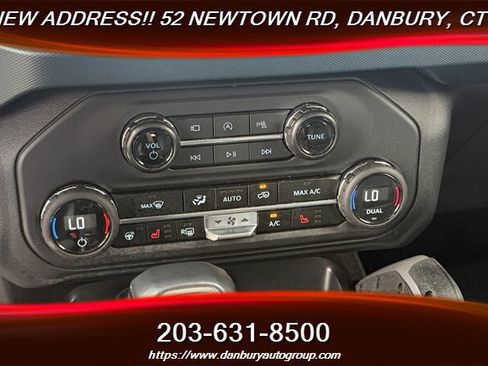 Used 2024 Ford Bronco Outer Banks w/ Sasquatch Package AWD/4WD image 24
