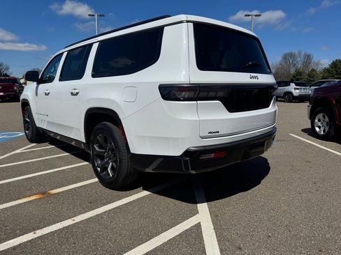 New 2026 Jeep Grand Wagoneer L Limited AWD/4WD image 7