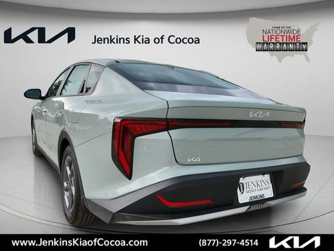 New 2026 Kia K4 FWD image 7