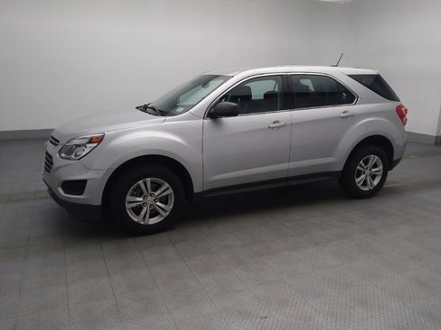 Used 2016 Chevrolet Equinox LS FWD image 2