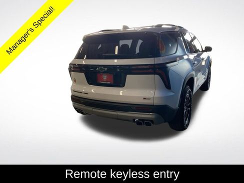 Used 2025 Chevrolet Traverse Z71 w/ Driver Confidence Package AWD/4WD image 18