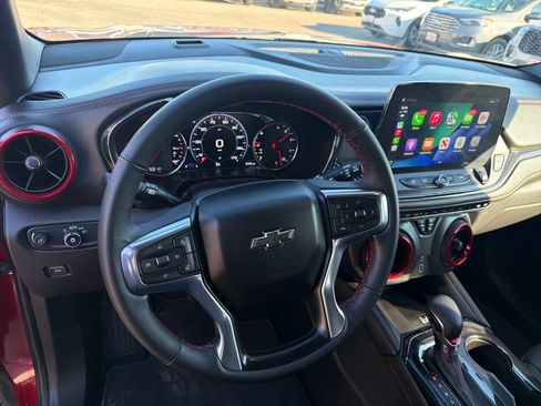 Used 2025 Chevrolet Blazer RS w/ Driver Confidence II Package image 6