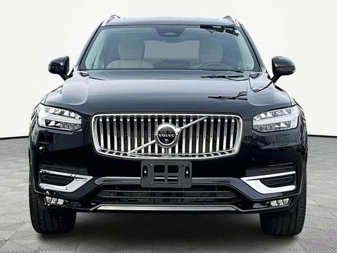Used 2024 Volvo XC90 B6 Plus w/ Protection Package Premier image 3