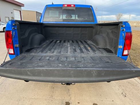Used 2018 RAM 1500 SLT image 22