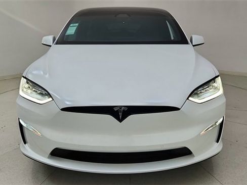 Used 2022 Tesla Model X image 13