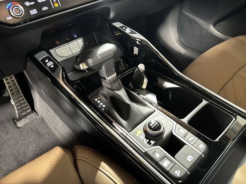 New 2026 Kia Sorento SX Prestige w/ Olive Brown Leather Package image 28