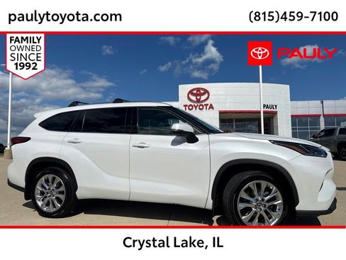 Used 2023 Toyota Highlander Limited AWD/4WD image 1