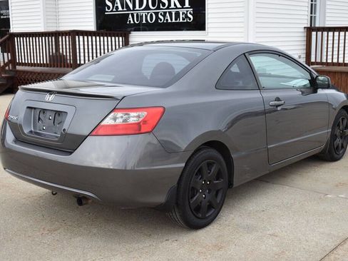 Used 2010 Honda Civic LX image 3