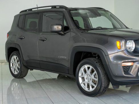 Used 2019 Jeep Renegade Latitude image 53