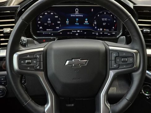 Used 2024 Chevrolet Silverado 1500 RST w/ Z71 Off-Road Package AWD/4WD image 17