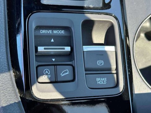Used 2023 Honda Pilot TrailSport image 27