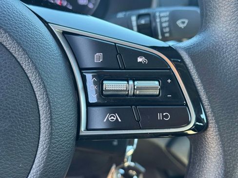 Used 2023 Kia Forte LXS w/ LXS Technology Package image 21