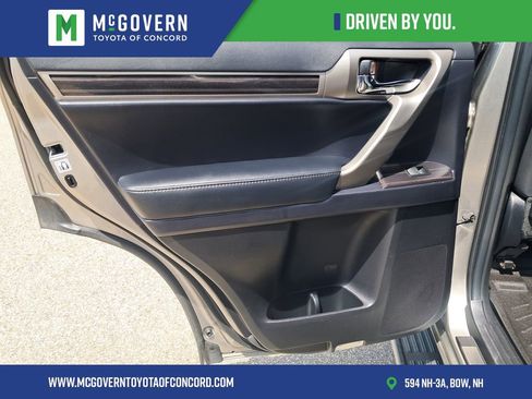 Used 2021 Lexus GX 460 Premium w/ Premium Package AWD/4WD image 13
