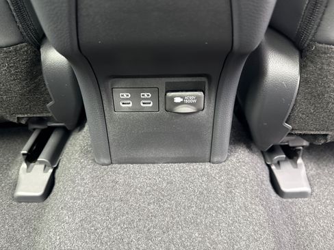 New 2026 Toyota Prius Plug-In Hybrid FWD image 17