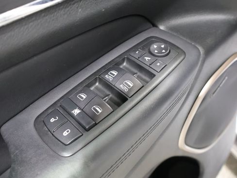 Used 2015 Jeep Grand Cherokee Summit AWD/4WD image 14