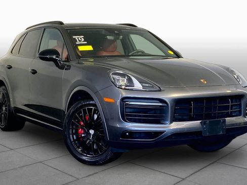 Used 2019 Porsche Cayenne S AWD/4WD image 3