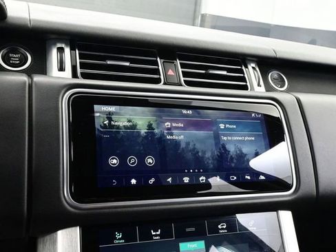 Used 2022 Land Rover Range Rover Westminster Edition image 9