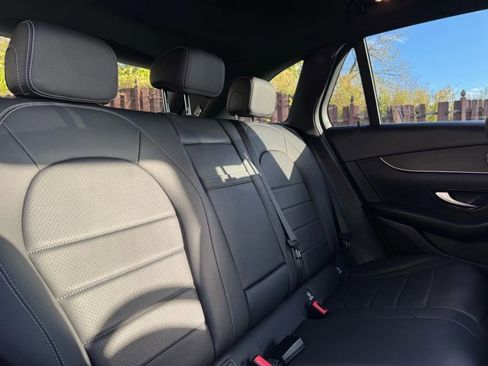 Used 2022 Mercedes-Benz GLC 300 4MATIC image 27