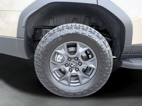 Used 2025 Lexus GX 550 image 10