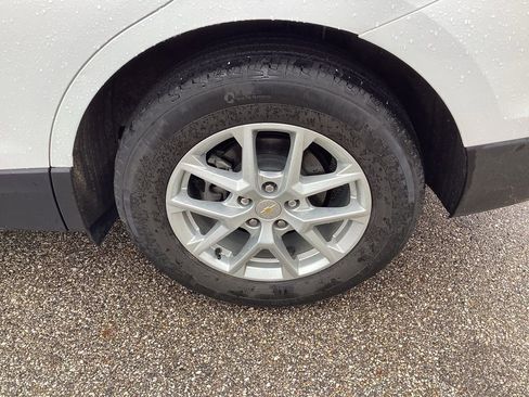 Used 2024 Chevrolet Equinox LT w/ LPO, Floor Liner Package FWD image 42