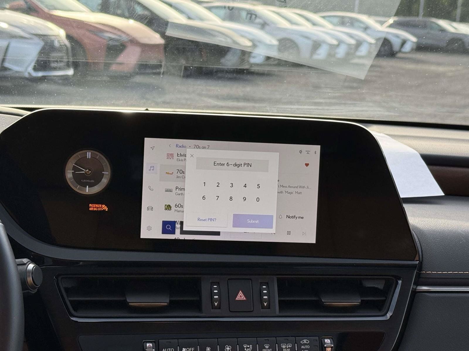 Used 2024 Lexus ES 350 w/ Premium Package FWD image 10
