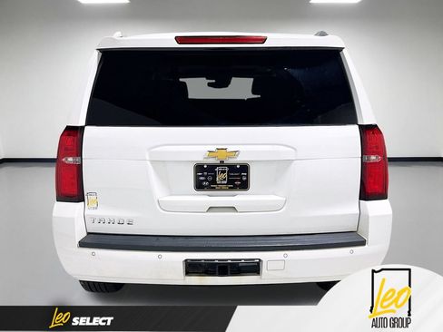 Used 2019 Chevrolet Tahoe LT w/ LT Signature Package AWD/4WD image 9