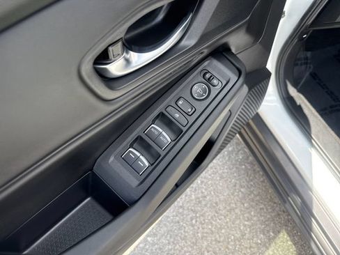Used 2025 Honda Accord SE image 10