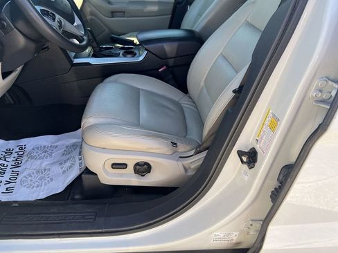 Used 2011 Ford Explorer 2WD image 12