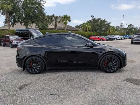 Used 2022 Tesla Model Y Performance AWD/4WD image 3